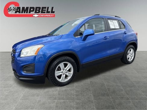 Used 2015 Chevrolet Trax LT w/ LT Sun and Sound Package image 1