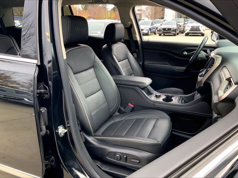 Used 2021 GMC Acadia Denali w/ Denali Ultimate Package image 8