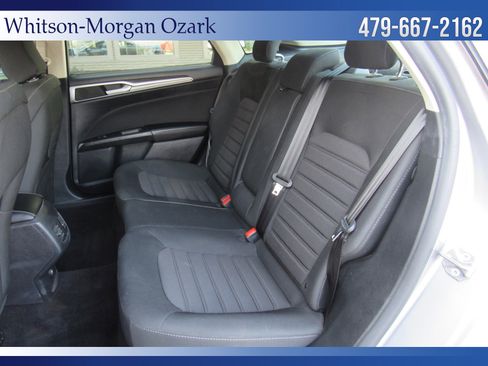 Used 2020 Ford Fusion SE image 22