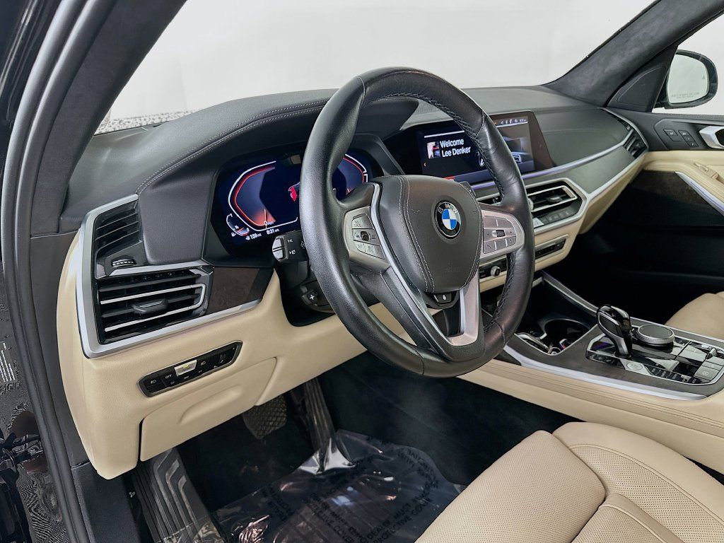 Used 2022 BMW X7 xDrive40i w/ Premium Package AWD/4WD image 14
