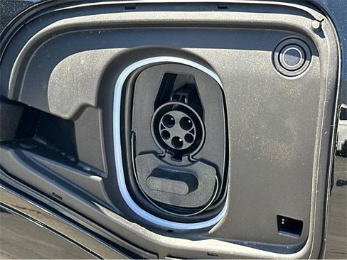 New 2025 Cadillac Optiq Sport 1 image 15