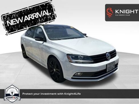 Used 2018 Volkswagen Jetta Sport FWD image 1