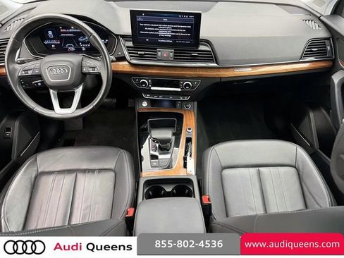 Used 2023 Audi Q5 2.0T Premium Plus w/ Premium Plus Package AWD/4WD image 12