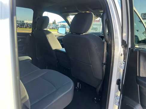 Used 2024 RAM 1500 Warlock RWD image 45
