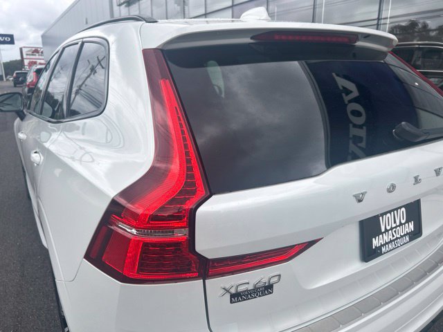 Certified 2024 Volvo XC60 B5 Plus w/ Protection Package Premier AWD/4WD image 10