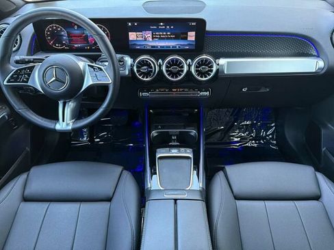 Used 2026 Mercedes-Benz GLB 250 image 17