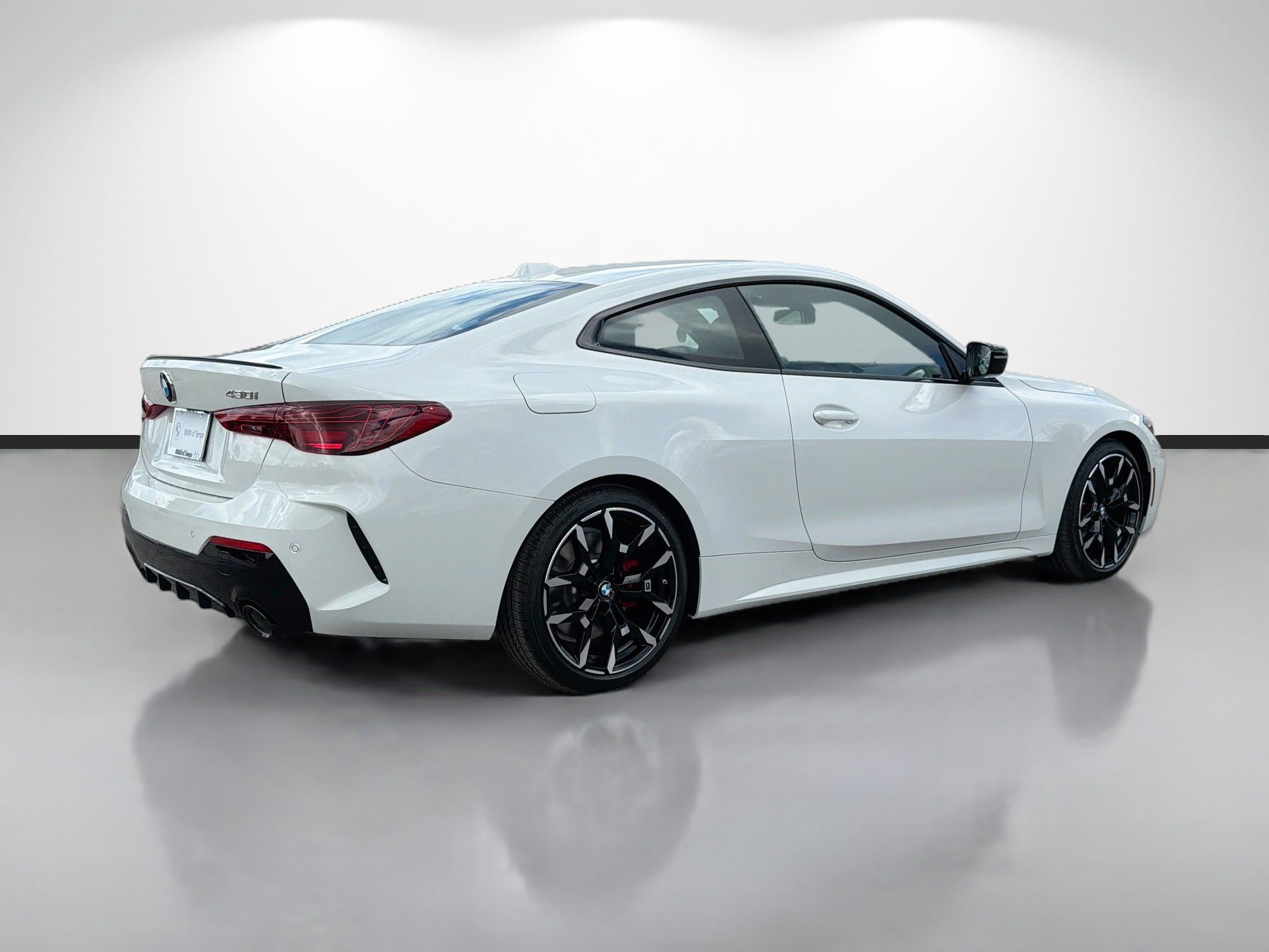 New 2027 BMW 430i Coupe w/ M Sport Package RWD image 3