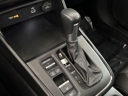 Used 2025 Honda CR-V LX image 21