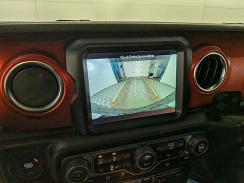 Used 2021 Jeep Wrangler Unlimited Rubicon AWD/4WD image 29