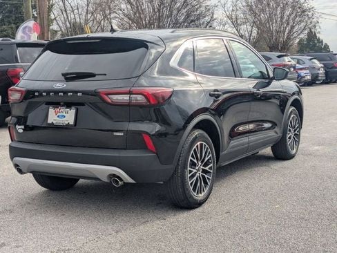 New 2026 Ford Escape SE FWD image 40