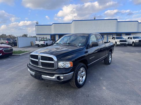 Used 2004 Dodge Ram 1500 Truck SLT image 1