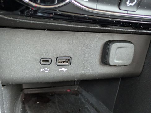 Used 2025 Buick Encore GX Sport Touring w/ Advanced Technology Package FWD image 25