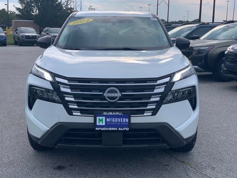 Used 2024 Nissan Rogue S AWD/4WD image 4