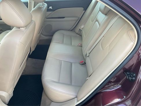 Used 2011 Ford Fusion SEL w/ 301A Rapid Spec Order Code image 10