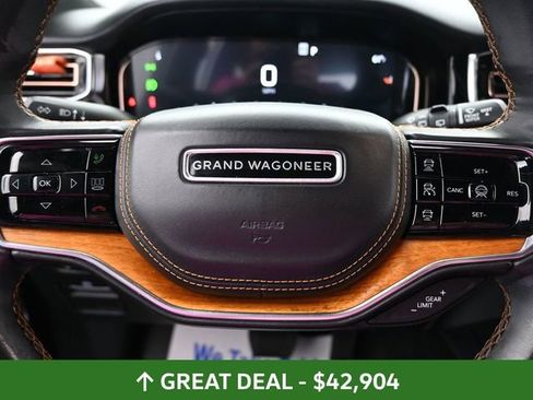 Used 2022 Jeep Grand Wagoneer Series III AWD/4WD image 37