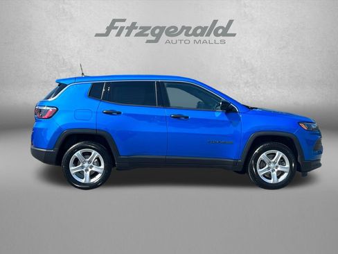 Used 2023 Jeep Compass Sport AWD/4WD image 4