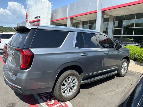 Used 2021 GMC Yukon SLT RWD image 3