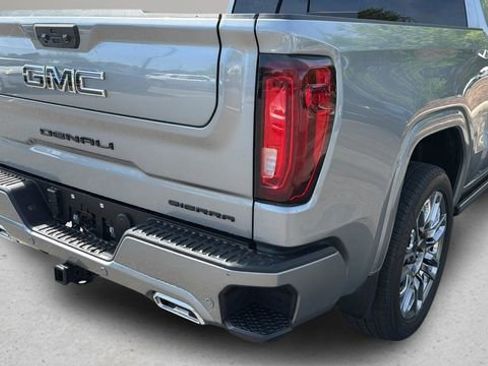 Used 2024 GMC Sierra 1500 Denali Ultimate AWD/4WD image 37