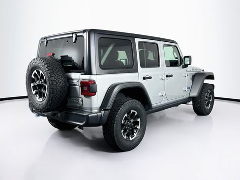 Used 2024 Jeep Wrangler Unlimited Rubicon 4xe AWD/4WD image 9