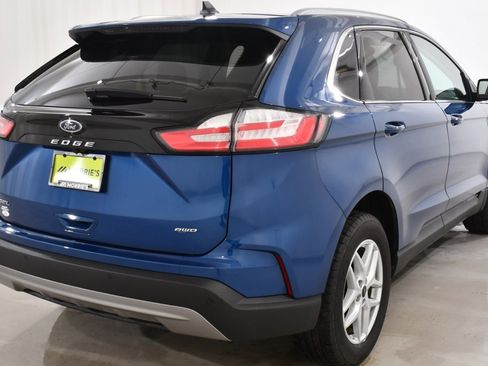 Used 2023 Ford Edge SEL w/ Convenience Package image 12