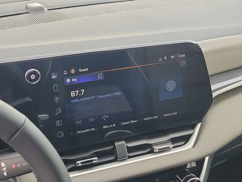 New 2026 Chevrolet Equinox LT w/ Convenience Package II FWD image 25