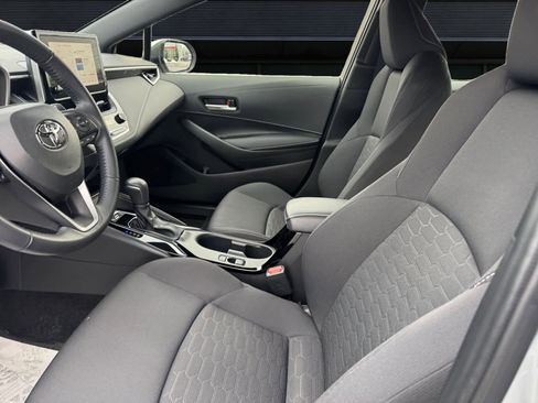 Certified 2023 Toyota Corolla SE image 2