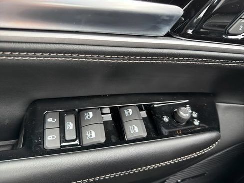 New 2026 Jeep Grand Wagoneer Limited AWD/4WD image 23