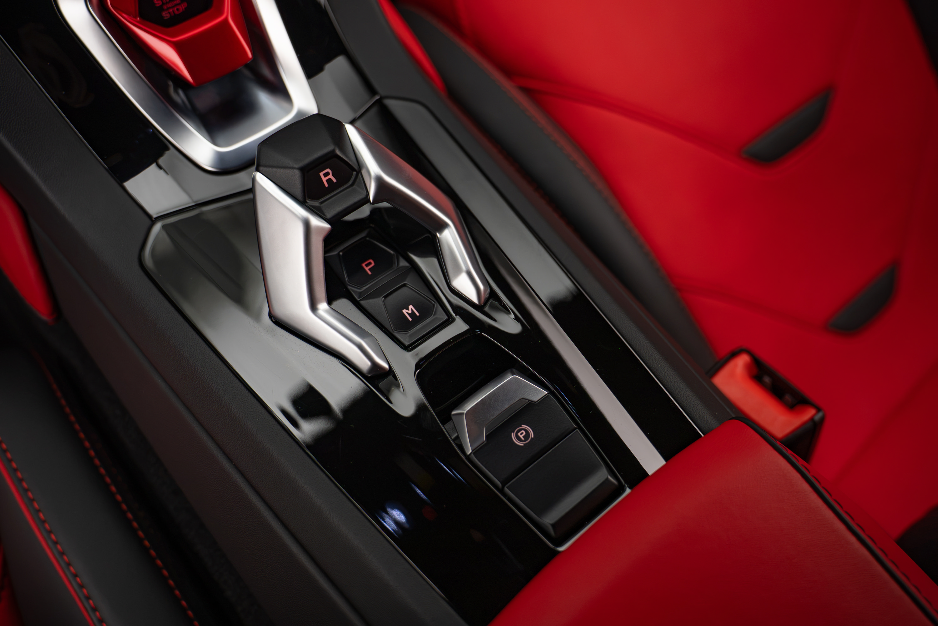 Used 2021 Lamborghini Huracan EVO RWD image 18