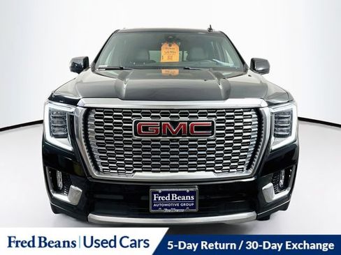 Used 2022 GMC Yukon XL Denali w/ Advanced Technology Package AWD/4WD image 2