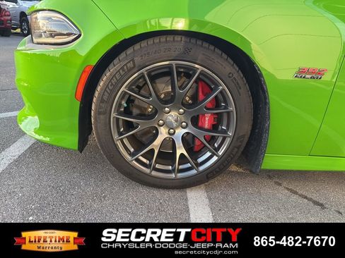 Used 2017 Dodge Charger SRT w/ Harman/Kardon Audio Group image 26