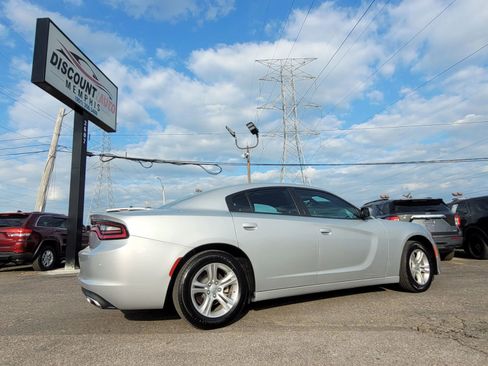 Used 2022 Dodge Charger SXT RWD image 6