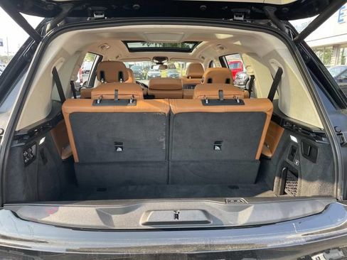 Used 2021 BMW X7 xDrive40i w/ Parking Assistance Package AWD/4WD image 7