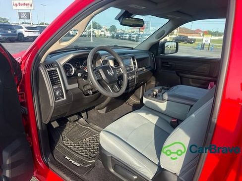 Used 2019 RAM 1500 Express AWD/4WD image 9