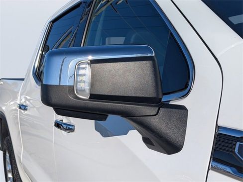 Used 2021 GMC Sierra 1500 SLT w/ SLT Premium Package image 10