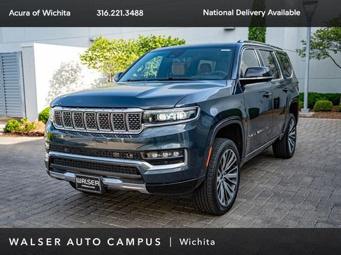 Used 2023 Jeep Grand Wagoneer Series III AWD/4WD image 1