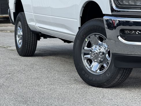 New 2026 RAM 2500 Tradesman w/ Chrome Appearance Group AWD/4WD image 3