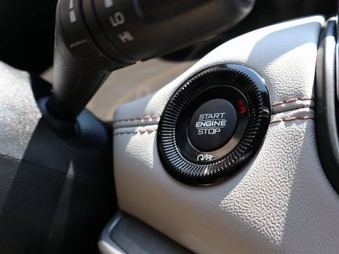 New 2025 Jeep Compass Limited image 16