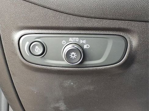 Used 2023 Chevrolet Equinox RS w/ LPO, Floor Liner Package AWD/4WD image 17