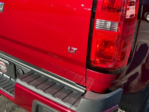 Used 2018 Chevrolet Colorado LT AWD/4WD image 13