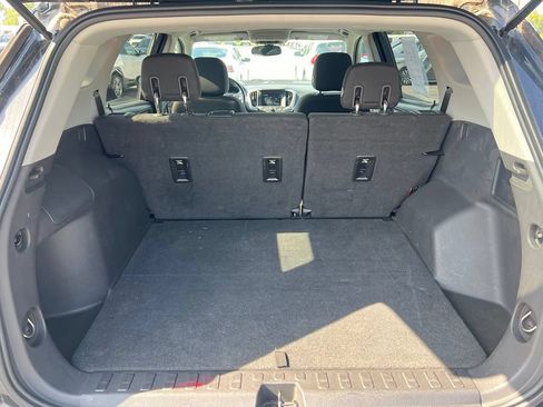 Used 2018 GMC Terrain SLE FWD image 14