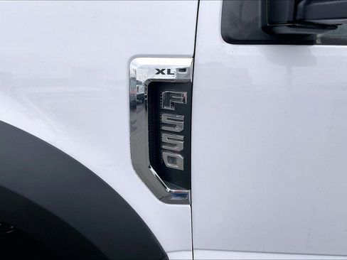Used 2019 Ford F550 2WD Regular Cab Super Duty image 22