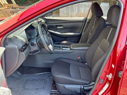 Used 2022 Nissan Sentra SV FWD image 15