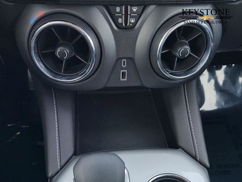 Used 2025 Chevrolet Blazer LT image 20