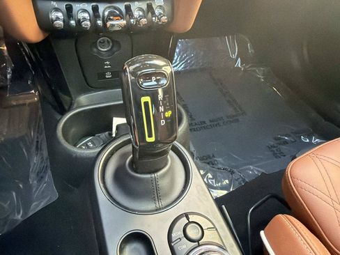 Used 2024 MINI Cooper SE FWD image 20