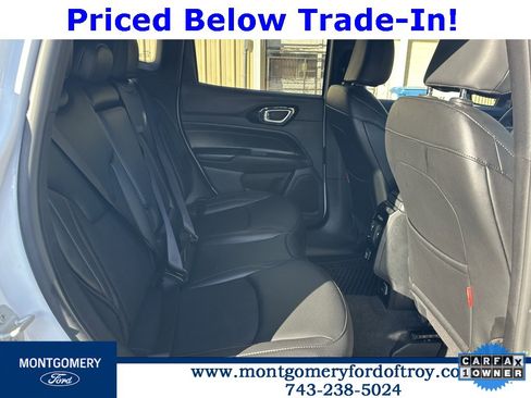 Used 2024 Jeep Compass Trailhawk image 18