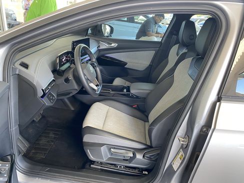 Used 2024 Volkswagen ID.4 2WD image 20
