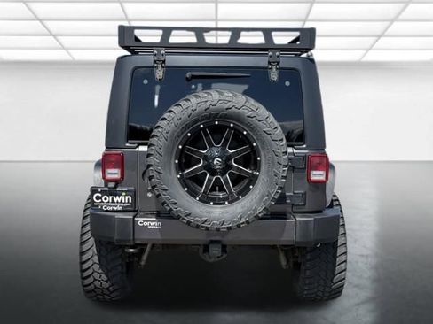 Used 2016 Jeep Wrangler Unlimited Sahara AWD/4WD image 16