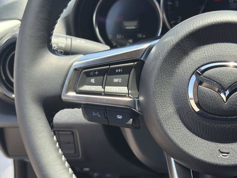 New 2026 MAZDA MX-5 Miata Club w/ Appearance Package RWD image 9