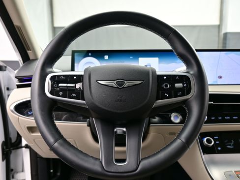 Certified 2026 Genesis GV70 2.5T Select image 25