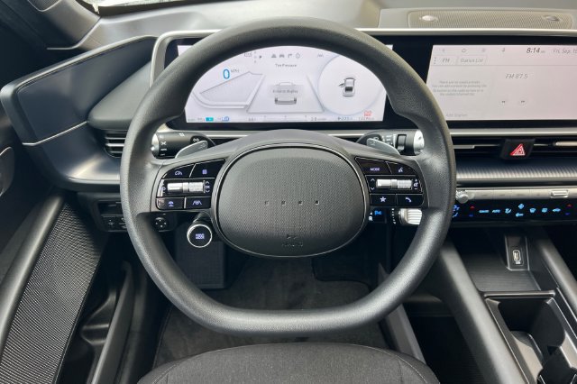 Certified 2025 Hyundai Ioniq 6 SE RWD image 18